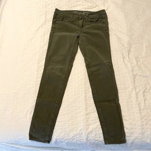 American Eagle jegging 6 Forest green